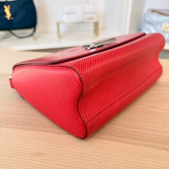Louis Vuitton Epi Twist MM Red - Picture 13 of 16